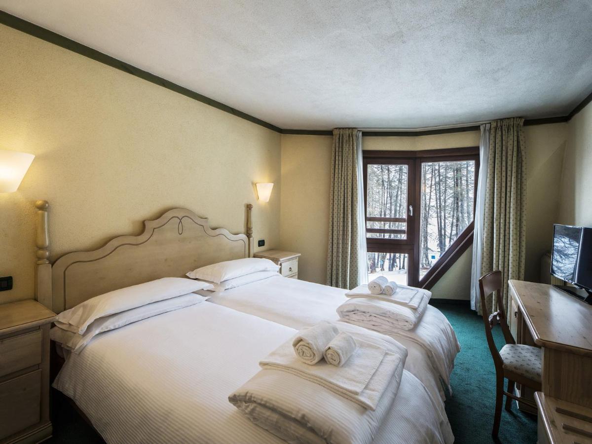Th Pila Hotel Pila  Buitenkant foto