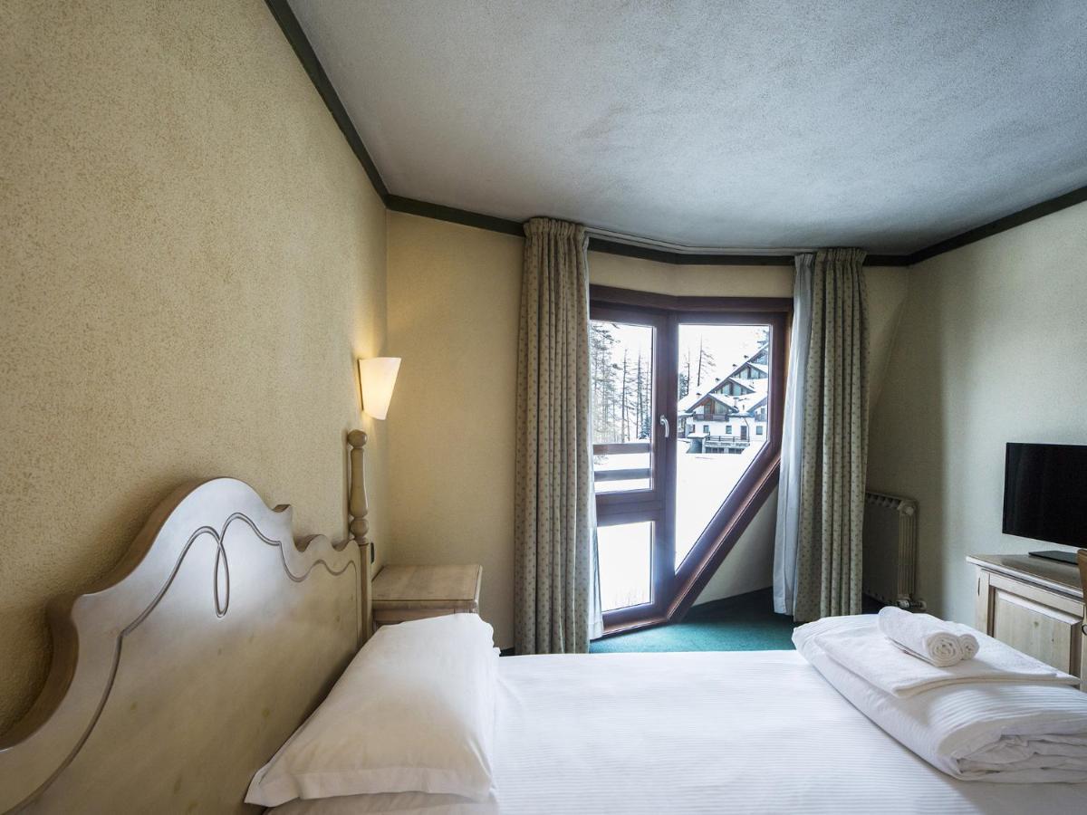 Th Pila Hotel Pila  Buitenkant foto