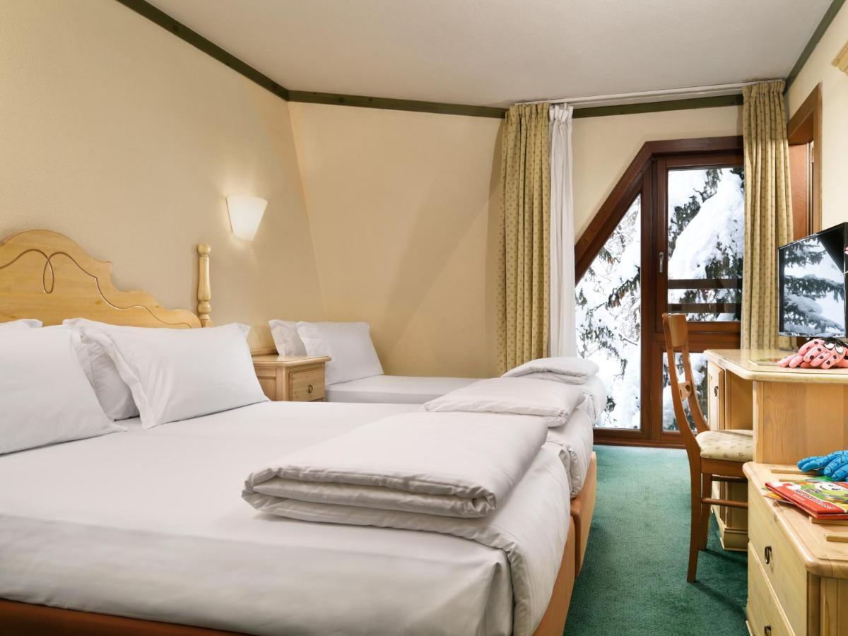 Th Pila Hotel Pila  Buitenkant foto